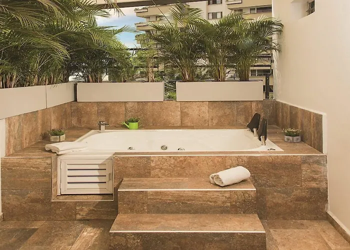 Azor Hotel Cali Versalles